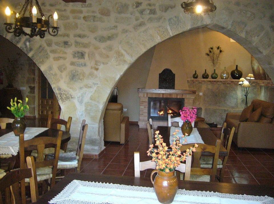 Las Bodegas Del Gilo Valdealgorfa ภายนอก รูปภาพ